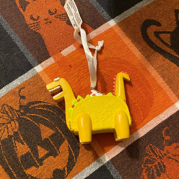 Hallmark Other - COPY - adorable tacosaurus ornament